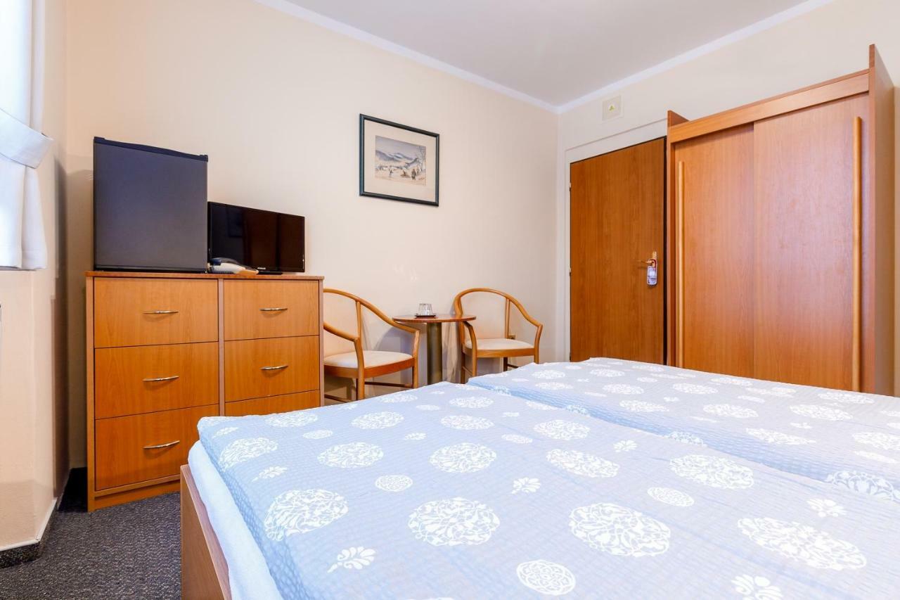 Hotel Jitrenka Konstantinovy Lázně Buitenkant foto